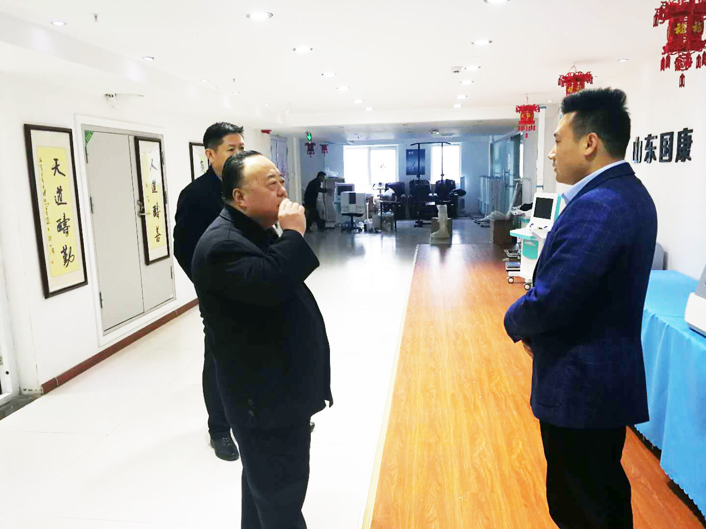 枣庄市薛城区区长张伟来山东黄色视频下载网站公司实地考察